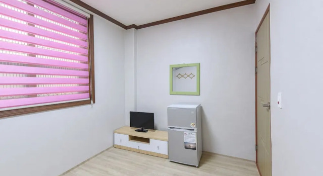 Four Seasons Pension, Prenota Hotel Hotel a Byeonsan con parcheggio, Parcheggio
