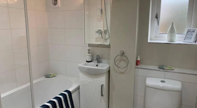 Коттедж Modern 2-bed House and Parking Tibshelf Derbyshire