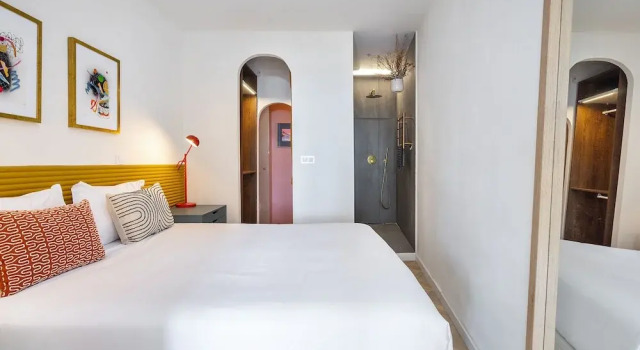 Historic Centre Modern Masterpiece W River Views