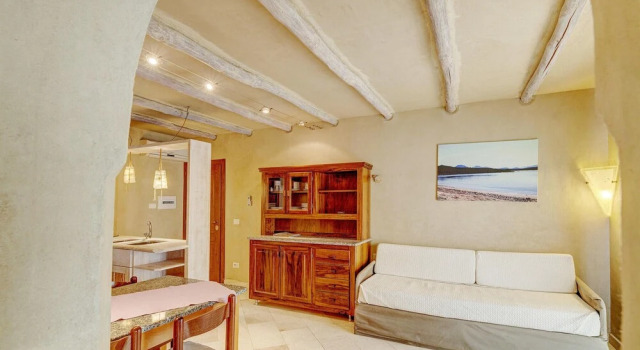 Stunning apartment in Golfo Aranci w/ 1 Bedrooms, Book Lejlighed Golfo Aranci Emerald Coast