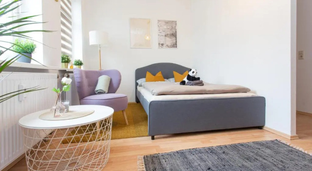 FULL HOUSE Studios - Little Sun Apartment
