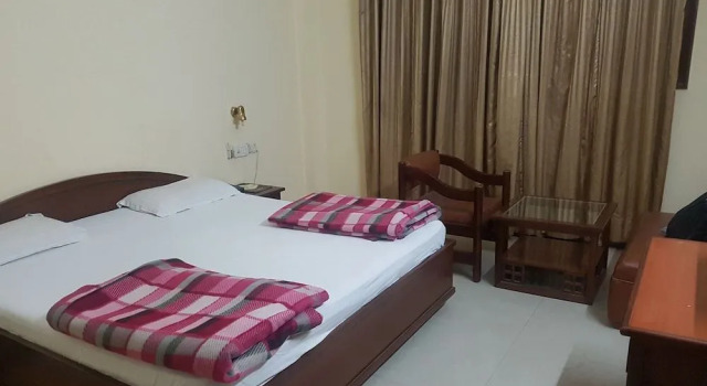 Hotel Park Inn, Varaa Hotelli Kalka Haryana