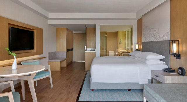 Двухместный номер Terrace Larger с видом на океан Phuket Marriott Resort & Spa, Merlin Beach
