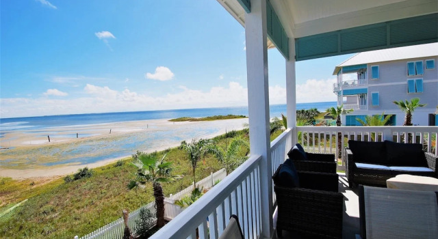 Коттедж Kite One - Private Bayside Home With Pool And Hot Tub 4 Bedroom Home by RedAwning