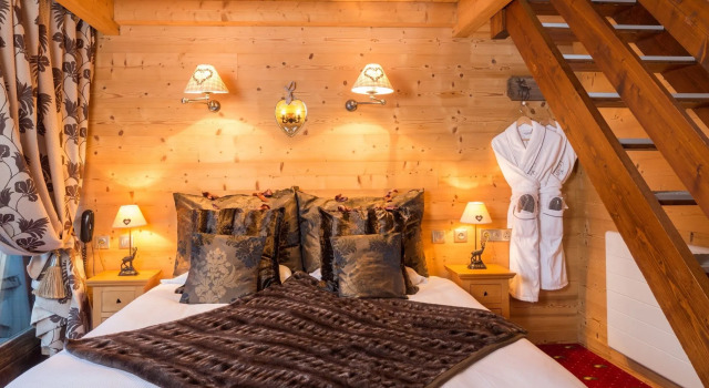 Les Grands Montets Hotel & Spa, Забронировать Курортный отель Бизнес-отели Аржантьер, рядом с Горнолыжный подъемник Жарден д Анфан, 4* 5*