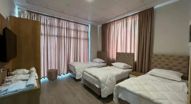 Comfort Kolmen hengen huone kaupunkinäköala Hotel Princ