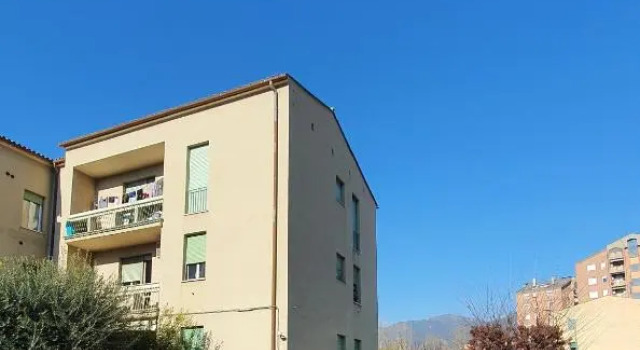 2 bed flat Centre & Stadio free parking, Varaa Huoneisto Terni Umbria