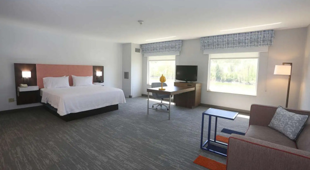 Двухместный люкс Hampton Inn Owego