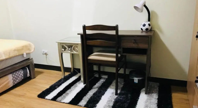 MaRoy Suites at Asteria Residences (Near NAIA with free Parking+Fiber Internet)