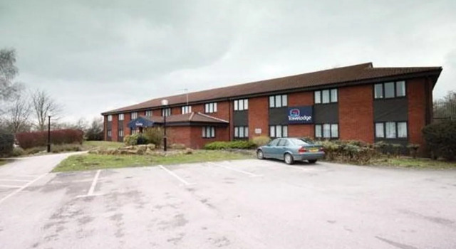 Travelodge Hull South Cave, Забронировать Отель Отели Восточного райдинга Йоркшира с парковкой, Парковка