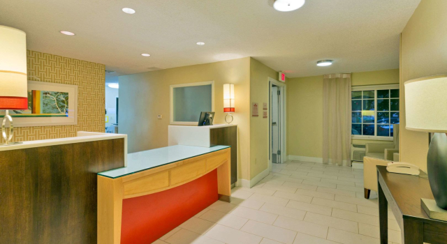 MainStay Suites Orlando Altamonte Springs, Забронировать Отель Алтамонте-Спрингс North Orlando