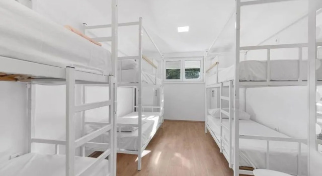 Hostel Elli, Prenota Ostello Splitska 