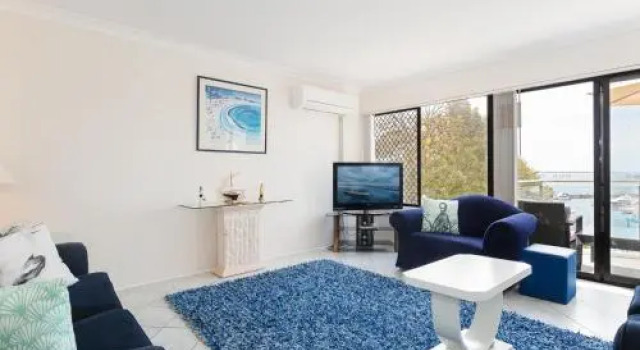 2 'Paradiso', 4 Laman Street - beautiful unit with stunning water views & pool, Забронировать Отель Отели Нельсон-Бей с бассейном, рядом с Baptist Tabernacle, Бассейн