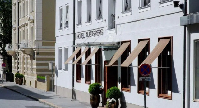Двухместный люкс HOTEL & VILLA AUERSPERG Urban Hideaway