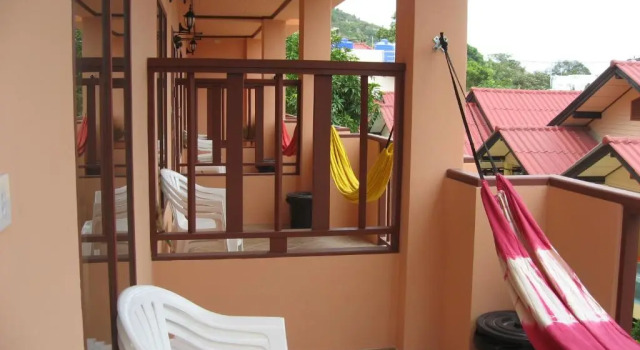 Номер Standard Black & White Bungalows