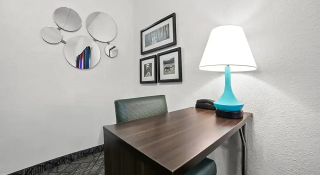 Люкс Howard Johnson by Wyndham Columbus Fort Benning