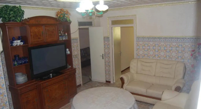 Appartement alhoceima, Rezerwuj Apartament Hotele w Tanger-Tetouan z parkingiem, Parking