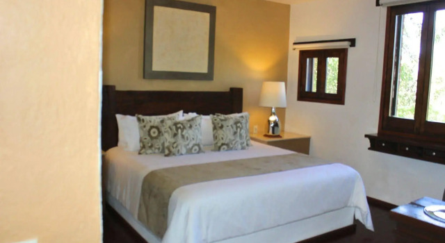 Casa Aurea, Rezerwuj Hotel Morelia Michoacan