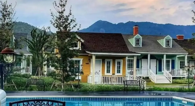 Номер Deluxe с балконом и с видом на бассейн Vermont Khao Yai Resort