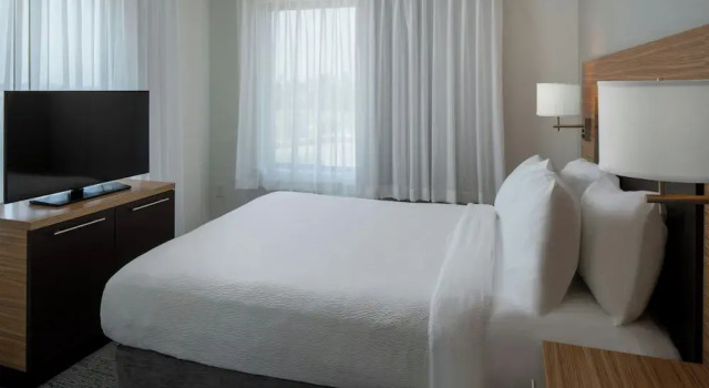 Люкс c 1 комнатой TownePlace Suites by Marriott Foley at OWA