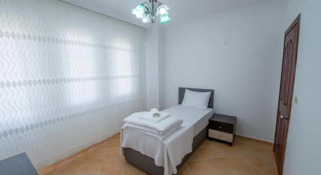Sahile Yakın Havuzlu Villa 6+2 kişilik, Rezervovat Vila Hotely v Fethiye Area s parkováním, Parkování