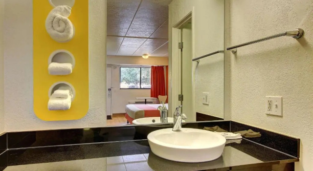 Четырёхместный номер Deluxe Motel 6-York, PA