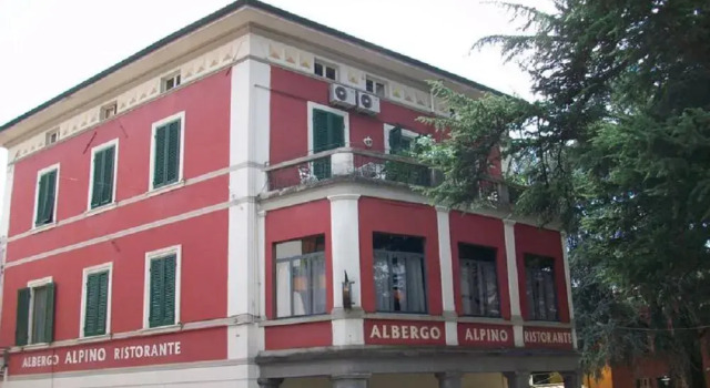 Hotel Alpino, Book Hotel Barga Garfagnana