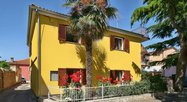 Amazing Home in Novigrad With Wifi and 2 Bedrooms