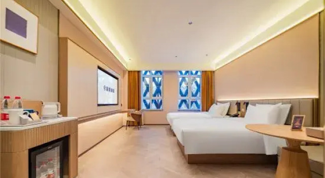 Starway Inn Yining Yinyuan Road International Airport Hotel, Prenota Hotel Hotel a Xinjiang con parcheggio, Parcheggio
