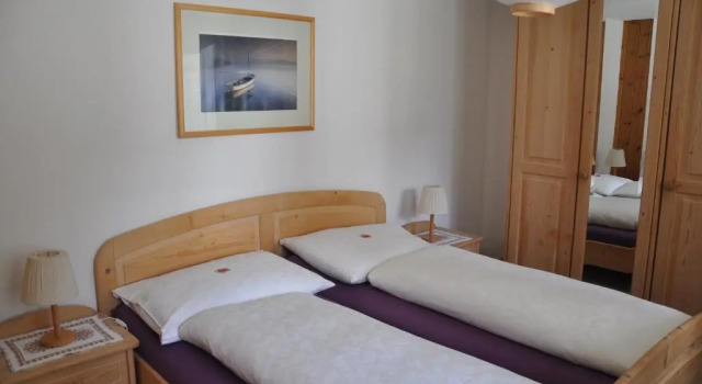 Апартаменты FERIENWOHNUNGEN Chalet Hohturnen