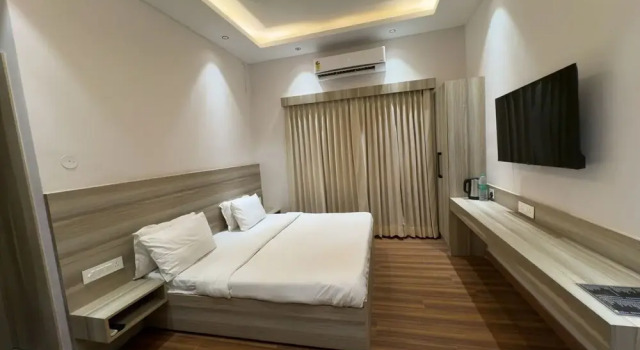 The Aana Hotel Sohna -Gurgaon Road, Забронировать Отель Сохна Gurgaon Region