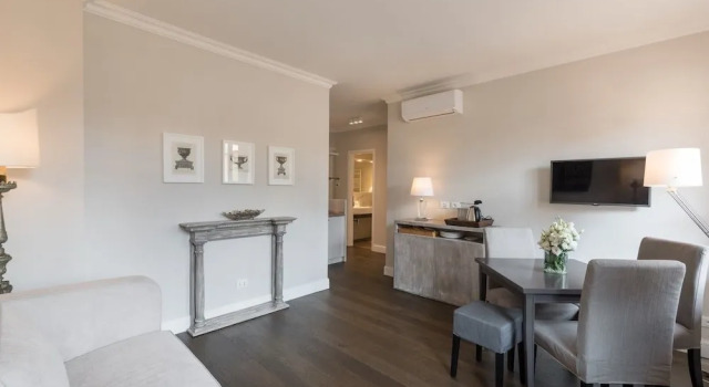 Suites & Roof View, Забронировать Отель Отели Флоренции с парковкой, рядом с Площадь Кафедрального собора, Парковка