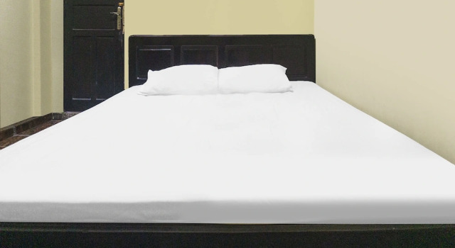 Hotel O Emmy Homestay Syariah, Book Hotel Hotels in Sulawesi with Parking, Parking