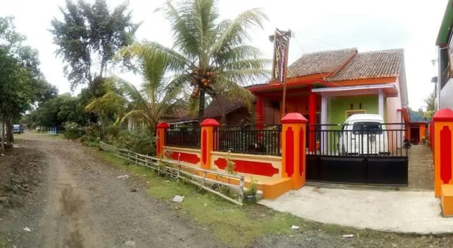 Yunior Guesthouse, Rezervasyon Otel Glagah East Java