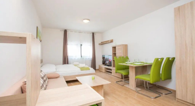 Студия с балконом Podkoren Apartments