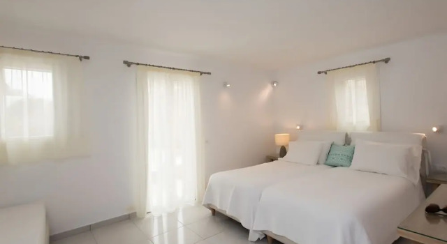 Семейный номер Deluxe с балконом и с видом на сад Hotel Charissi