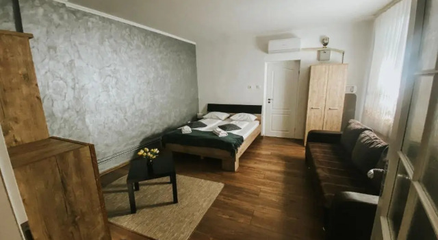Mateas Apartament, Varaa Huoneisto Oradea 