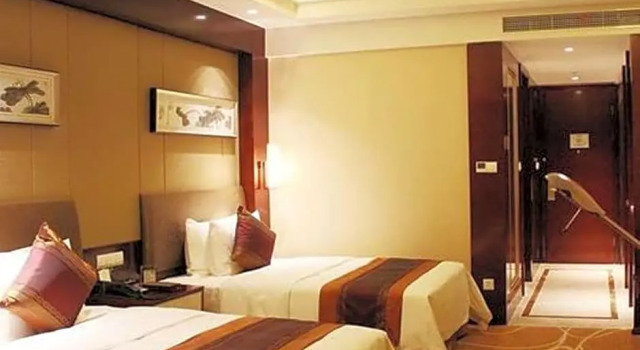 Двухместный номер Standard Howard Johnson Nanshan Plaza Bengbu