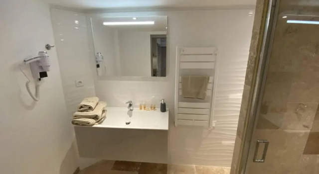 LArche de Porquerolles, Забронировать Отель Поркероль Hyeres Islands, рядом с Troisiéme Courtade