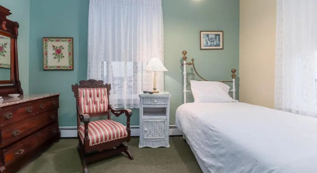 Номер Deluxe Bedford Inn