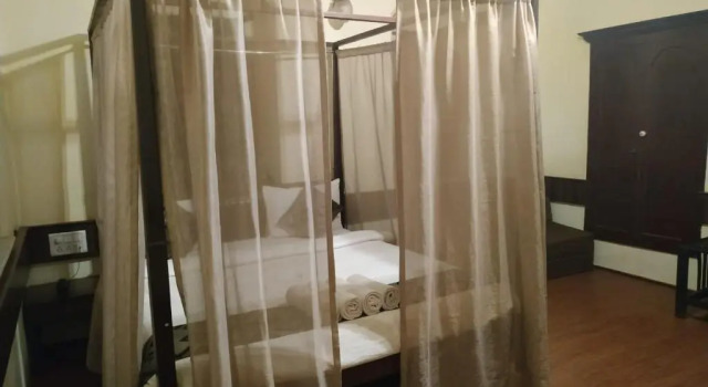 Семейный номер Standard с видом на бассейн Westend Hotel