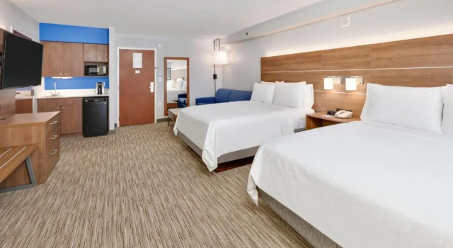 Двухместный люкс Holiday Inn Express & Suites Irving Conv Ctr - Las Colinas by IHG