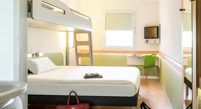 Трёхместный номер Standard Ibis budget Lille Ronchin - Stade Pierre Mauroy