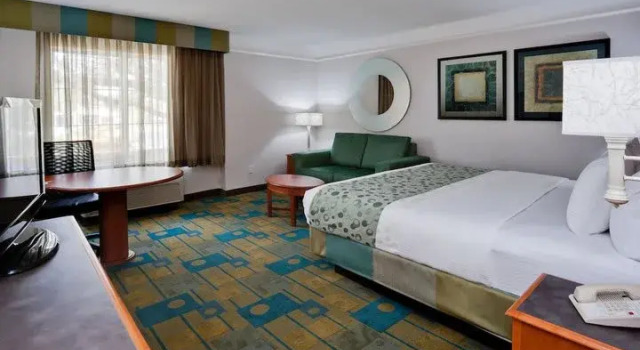 La Quinta Inn & Suites by Wyndham Lakeland West