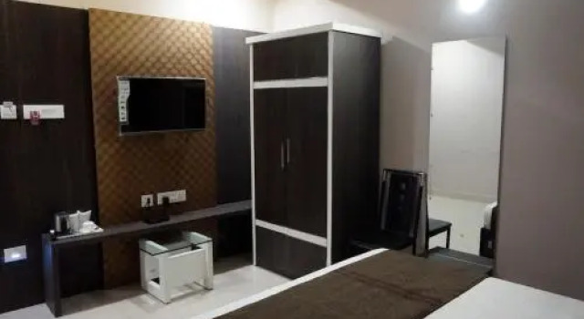 Hotel Golden Tulip, Rezervovat Hotel Jalpaiguri West Bengal