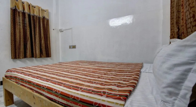 Spot On 40228 New Modern Homestay