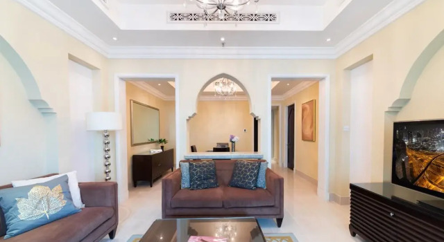 Maison Privee - Elite Apt Connected to Dubai Mall & Burj Khalifa, Забронировать Апартаменты/квартира Даунтаун Дубай , рядом с Дубайский аквариум