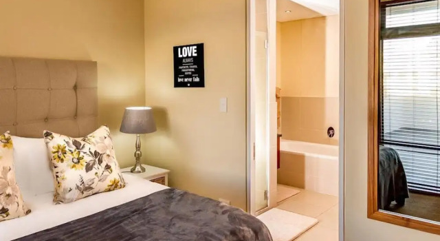 Eden on the Bay Luxury Apartments 183, 262, Blouberg, Cape Town, Забронировать Апартаменты/квартира Отели Cape Peninsula с парковкой, Парковка