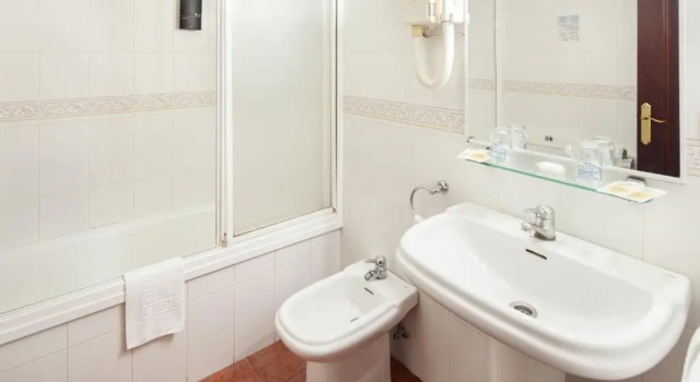 Трёхместный номер Standard Hotel y Bungalows Balcón de Competa