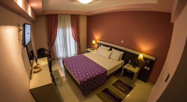Одноместный номер Standard с балконом Perinthos Hotel